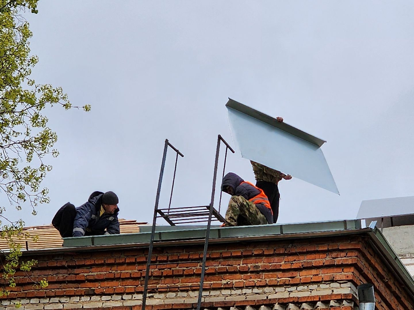 Чехов, улица Ильича, жилой дом, ремонт кровли, крыша, капитальный ремонт, гидроизоляция, теплоизоляция, стропила и перекрытия, каркас кровли, фонд капремонта московской области,