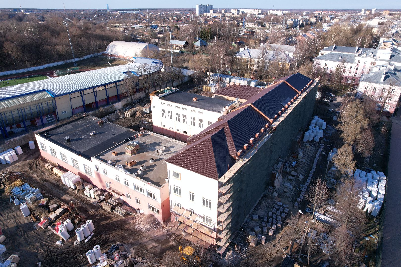 видео с коптера, капремонт школы 1 в серпухове,