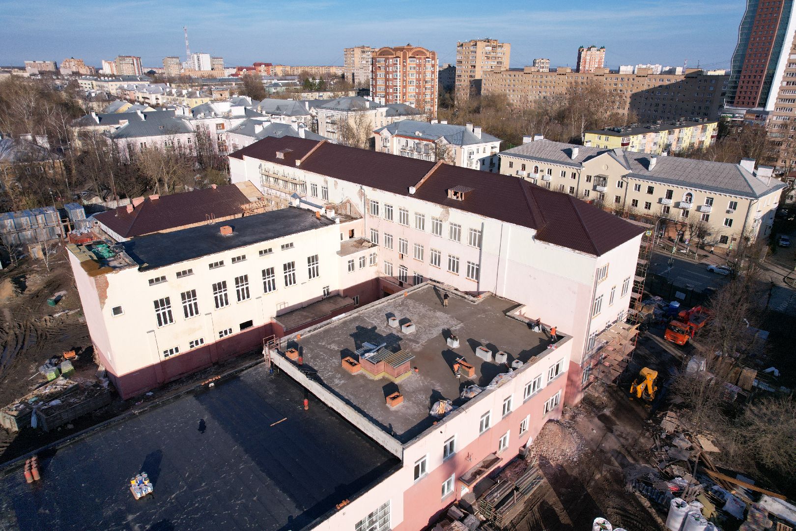 видео с коптера, капремонт школы 1 в серпухове,