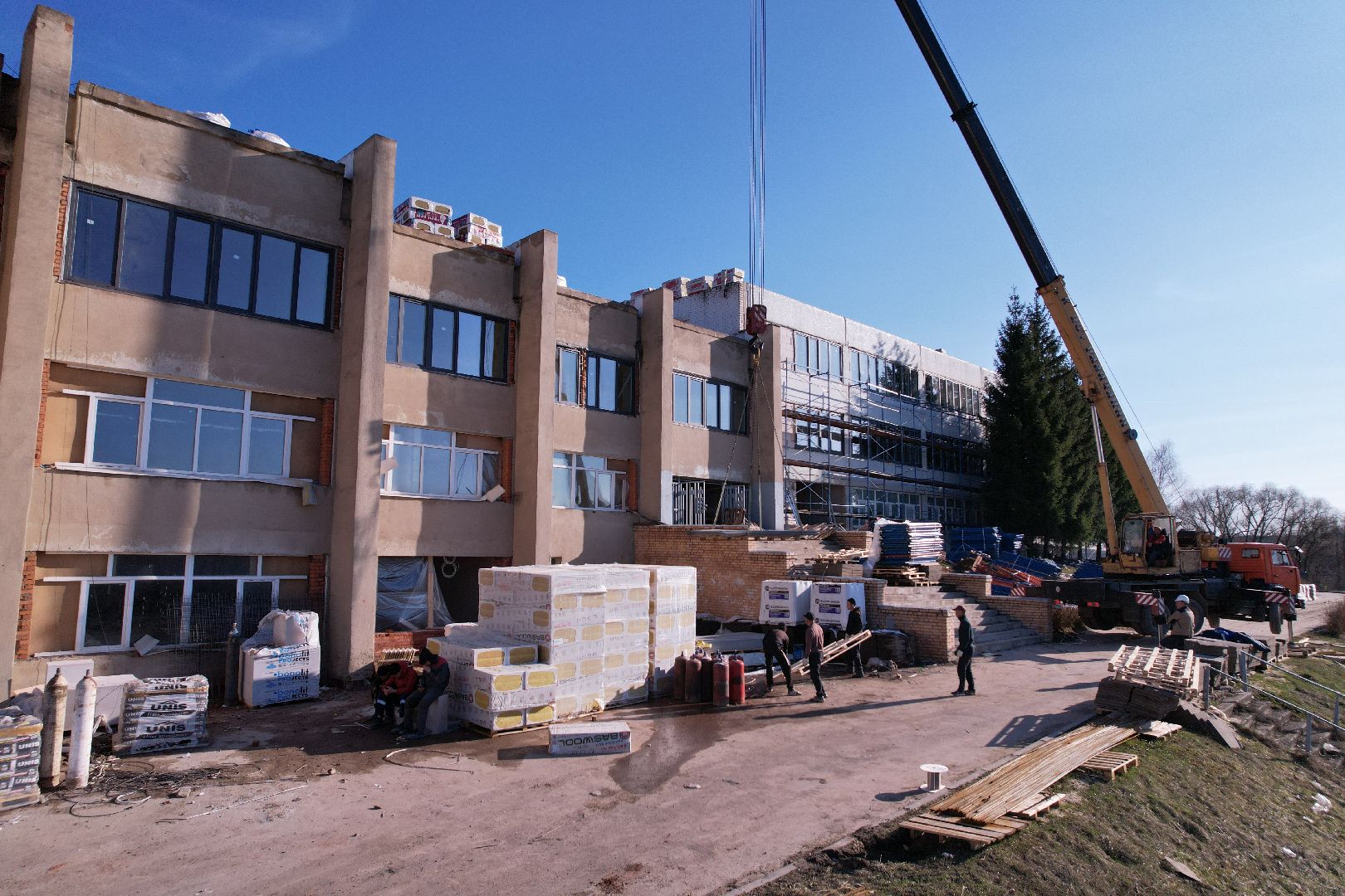 видео с коптера, капремонт школы 2 в серпухове,