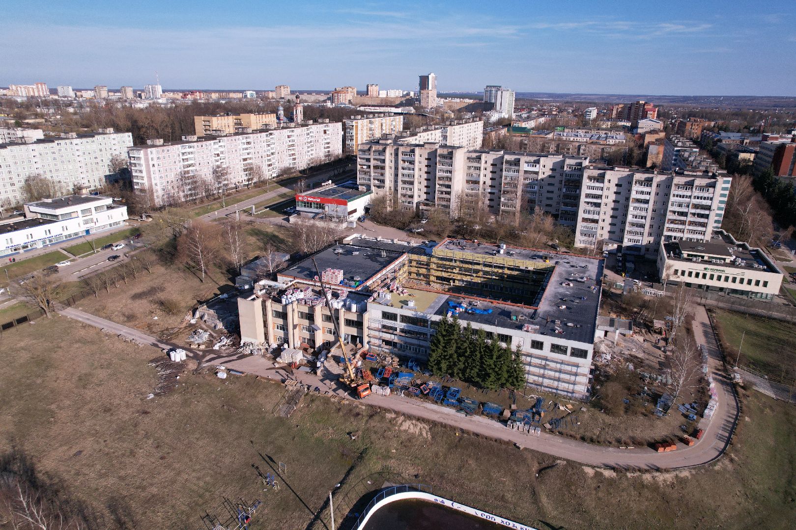 видео с коптера, капремонт школы 2 в серпухове,