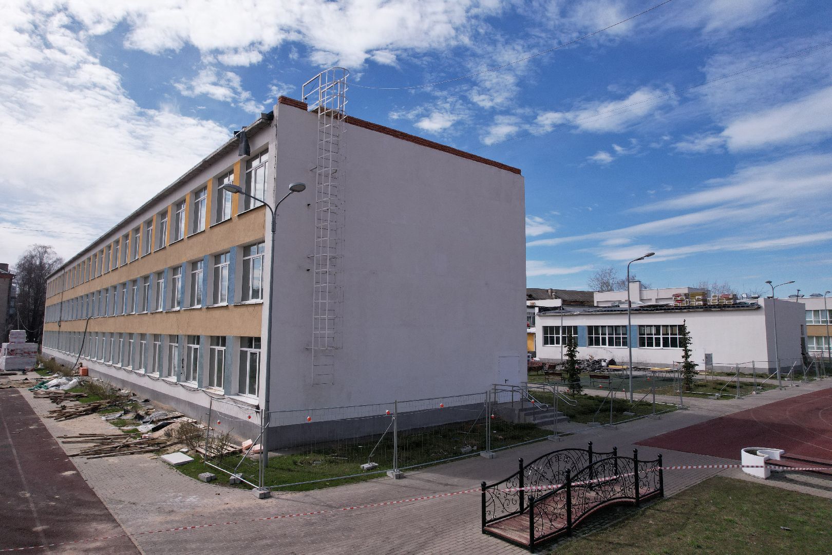 видео с коптера, капремонт школы 9 в серпухове,