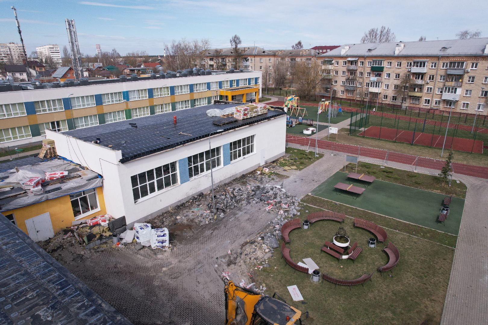 видео с коптера, капремонт школы 9 в серпухове,