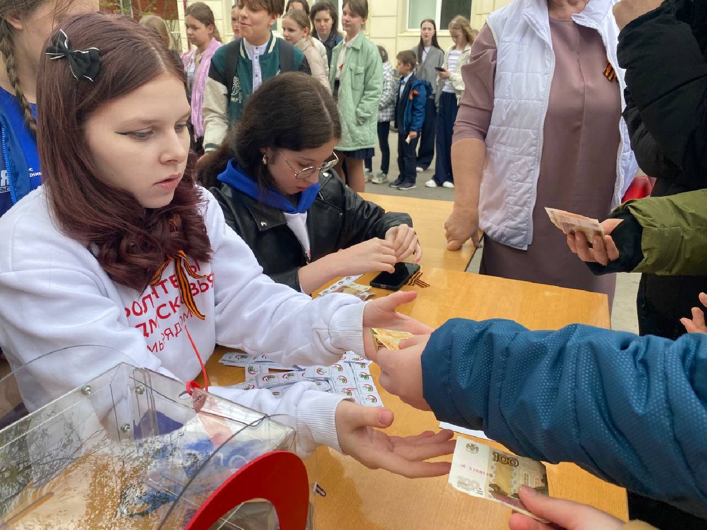помощь СВО, школа Попова, Власиха школа Попова, благотворительная ярмарка,