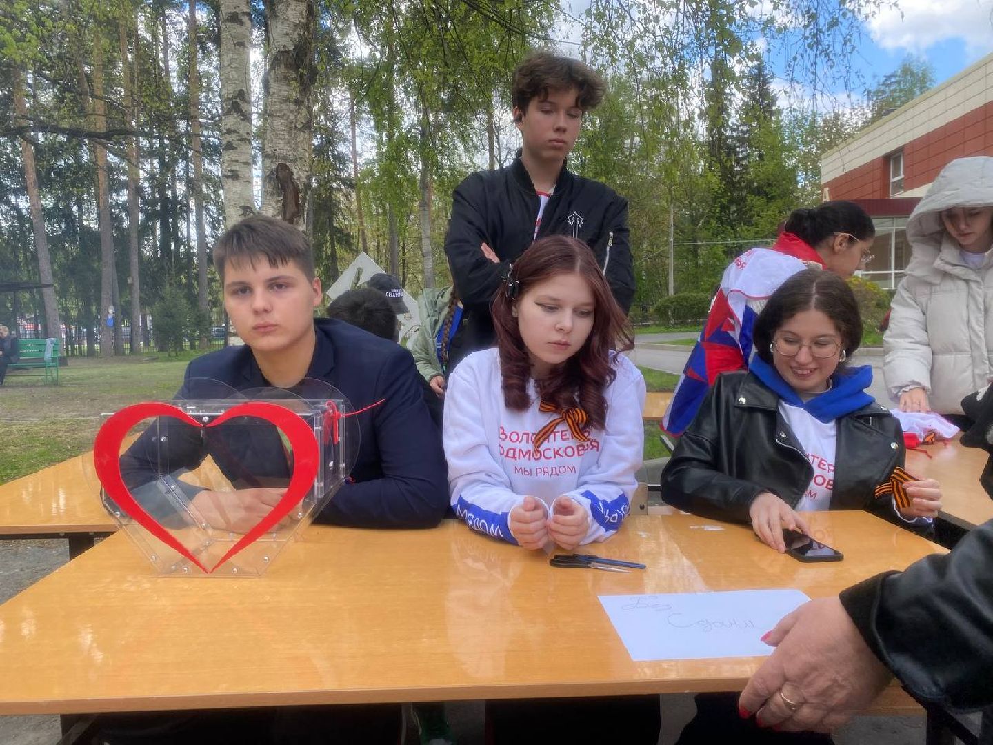 помощь СВО, школа Попова, Власиха школа Попова, благотворительная ярмарка,