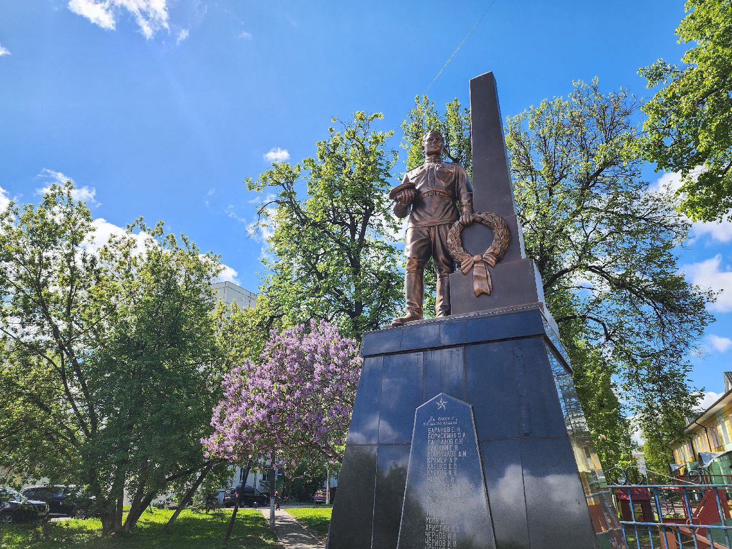 Подольск, Поселок Быково, Митинг, Возложение цветов,