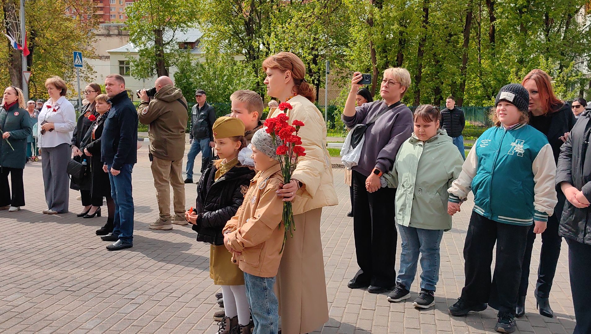 митинг, памятник, цветы, администрация, жители,