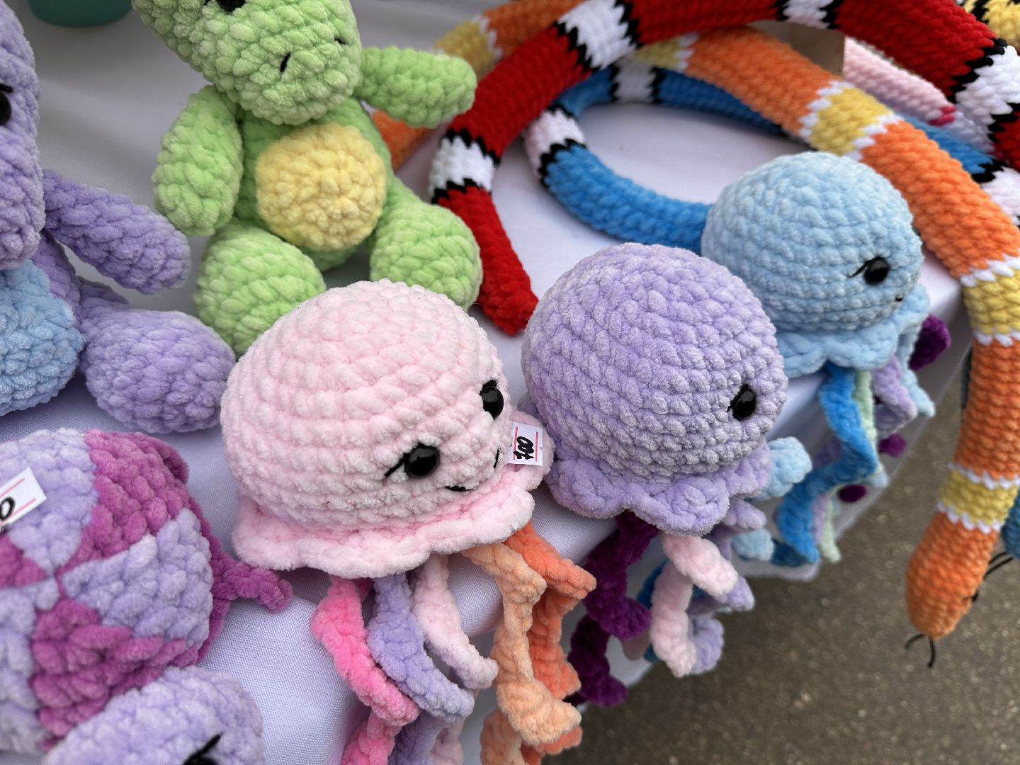 Одинцово, Парки Подмосковья, Мастерицы, Экономика