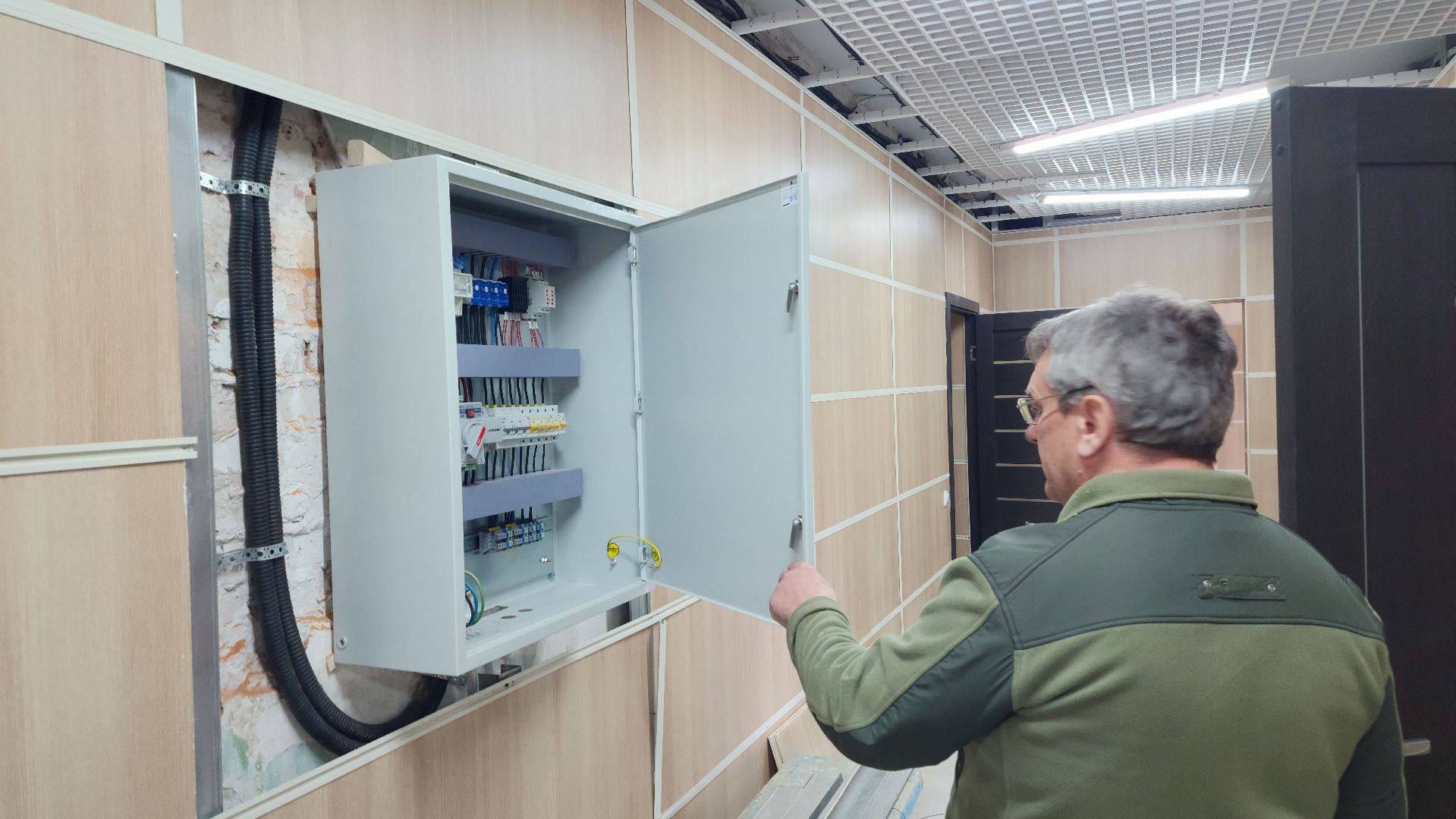 волоколамск, ремонт спортивного сооружения, гвардия,