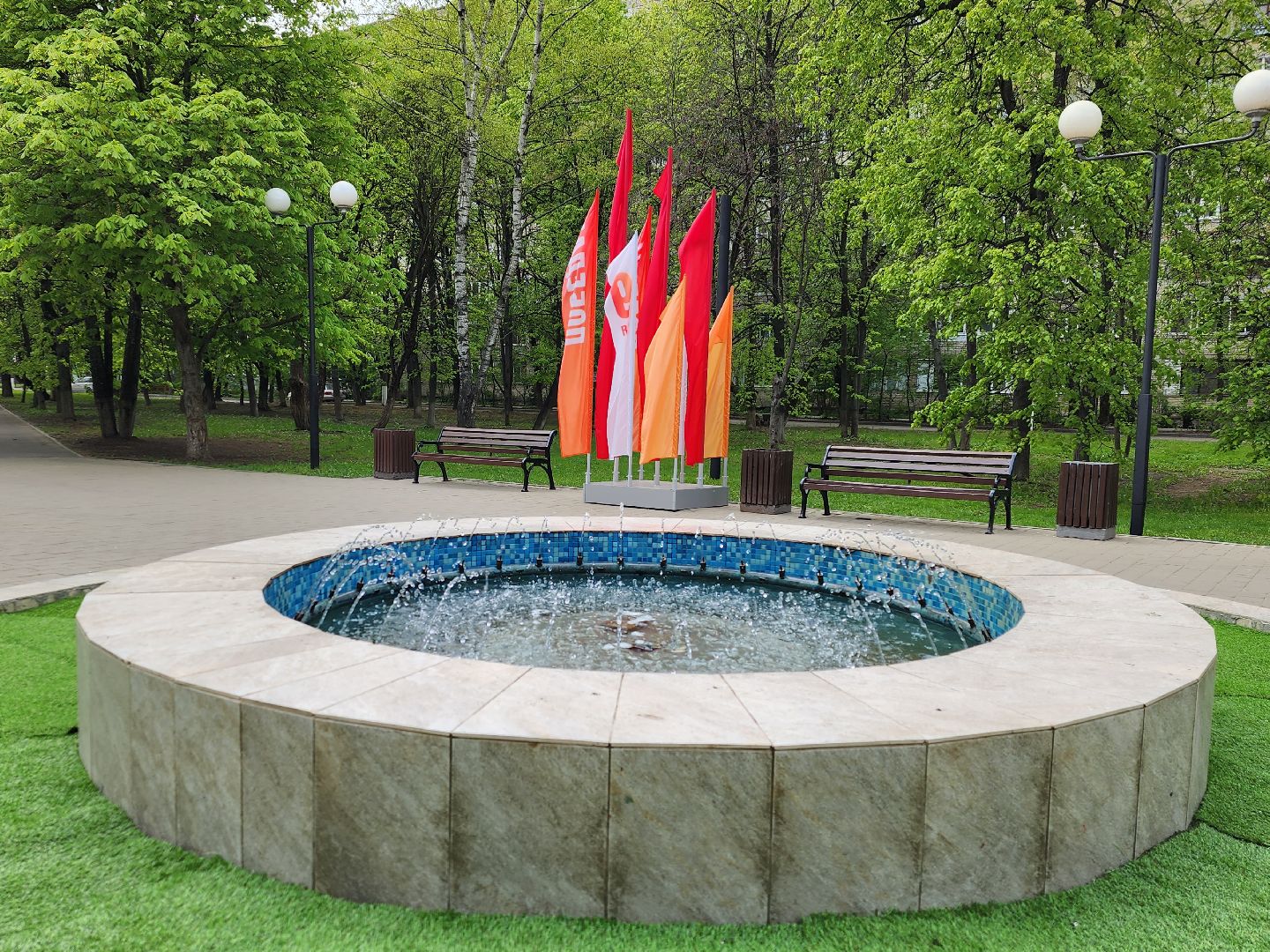 королёв, благоустройство центрального сквера в королеве, вечный огонь в королеве, день победы в королеве,