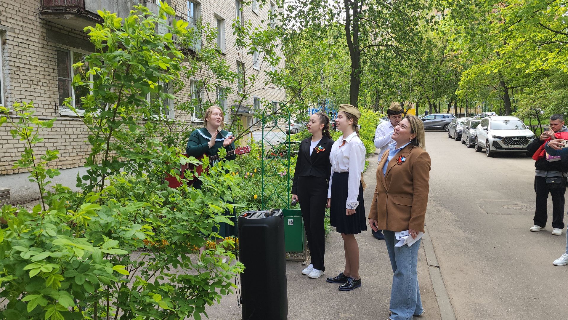 Реутов, великая отечественная война, ветераны, концерт под окнами ветерана, катюша, Сергей Поляков,ВОв,