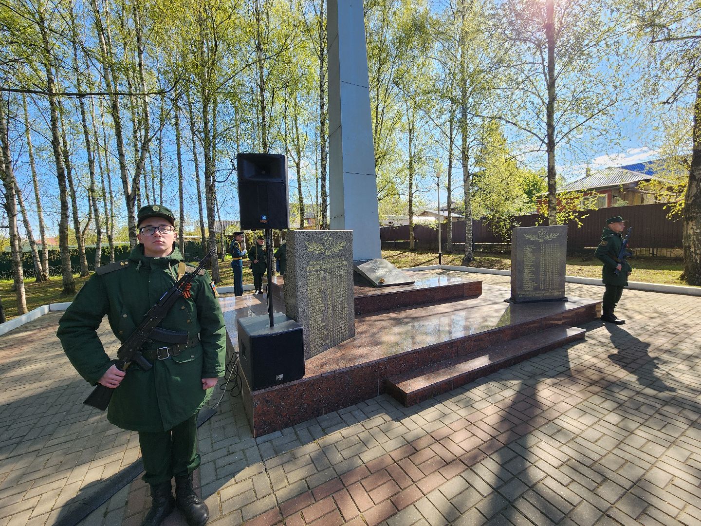 Чехов , микрорайон Венюково , обелиск, мемориал, возложение цветов , День Победы , возложение венков, торжественная церемония,