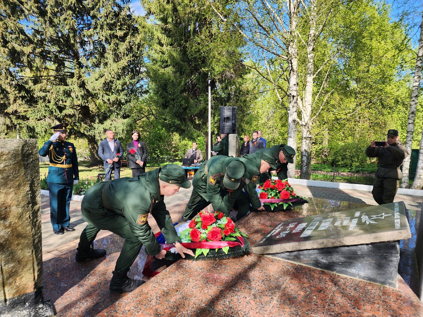 Чехов , микрорайон Венюково , обелиск, мемориал, возложение цветов , День Победы , возложение венков, торжественная церемония,