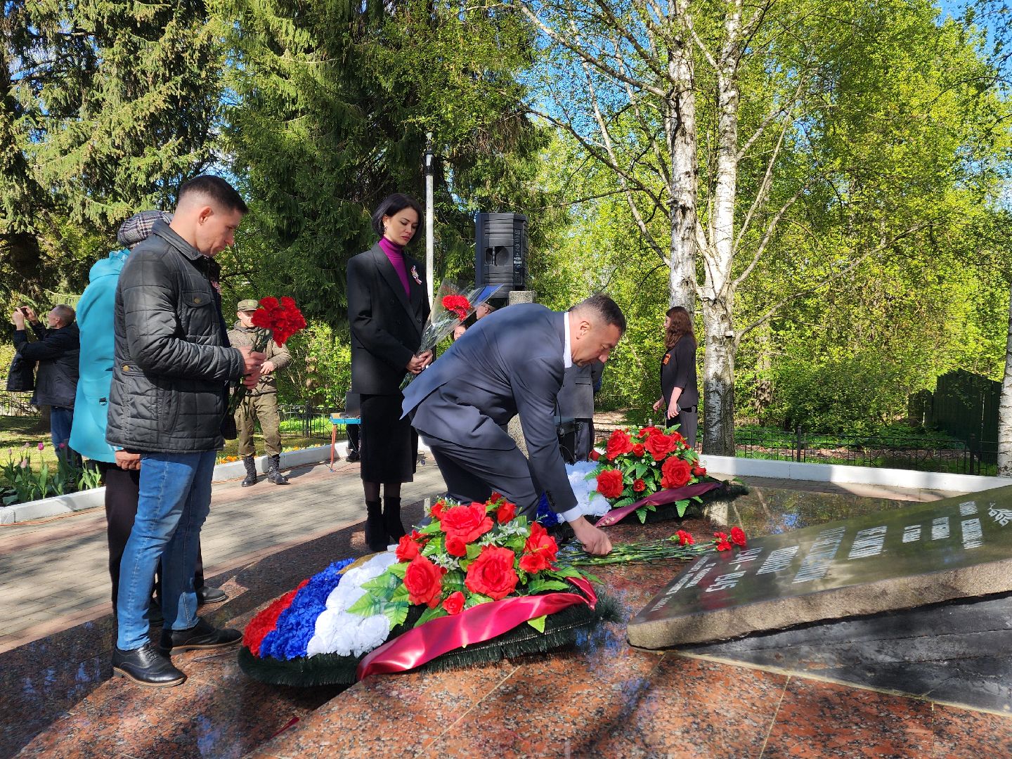 Чехов , микрорайон Венюково , обелиск, мемориал, возложение цветов , День Победы , возложение венков, торжественная церемония,