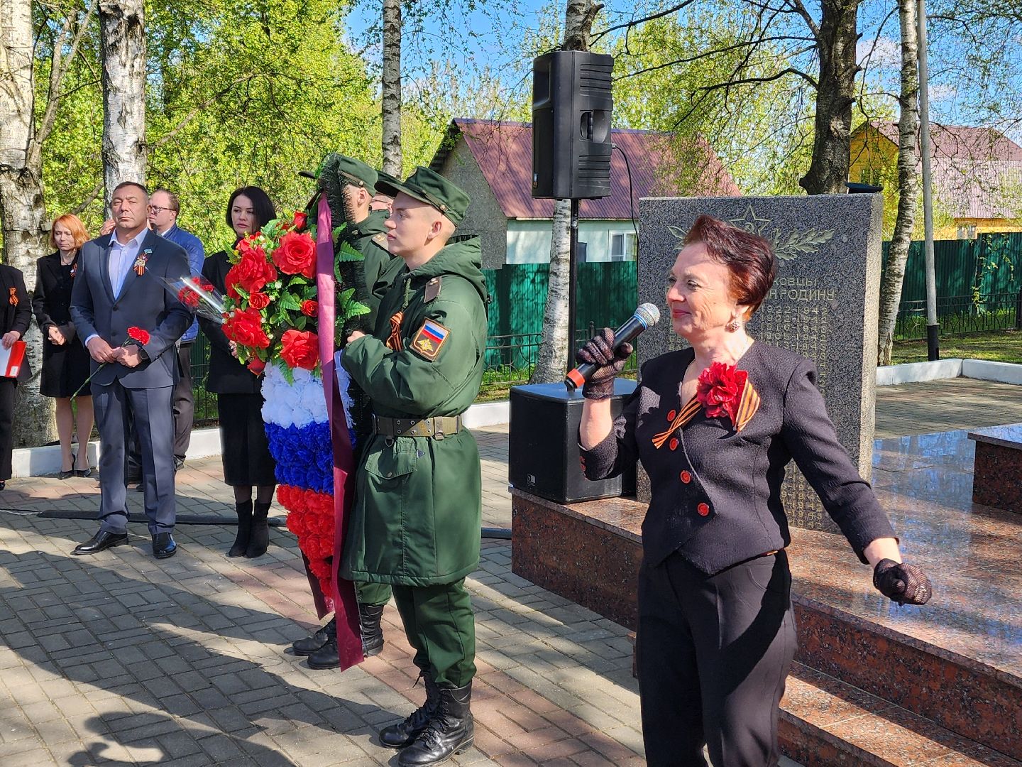 Чехов , микрорайон Венюково , обелиск, мемориал, возложение цветов , День Победы , возложение венков, торжественная церемония,