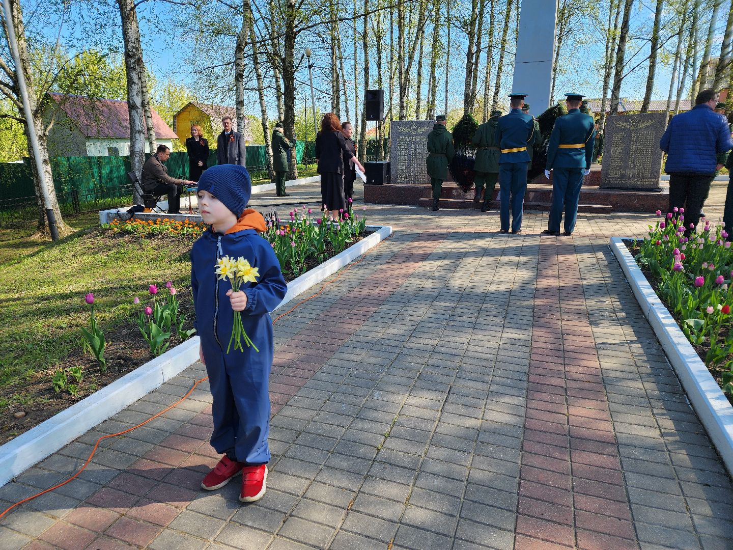 Чехов , микрорайон Венюково , обелиск, мемориал, возложение цветов , День Победы , возложение венков, торжественная церемония,