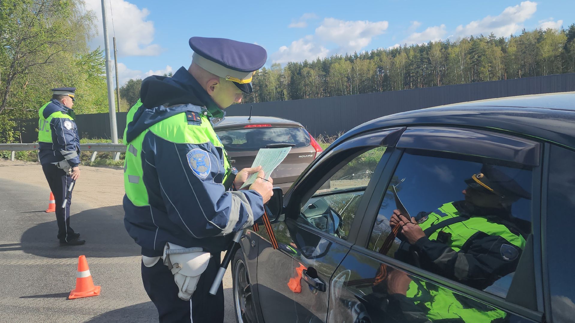 пушкино, госавтоинспекция, рейд детское кресло, рейд безопасности, 9 мая, георгиевская лента, световозвращатели,вертикалки,