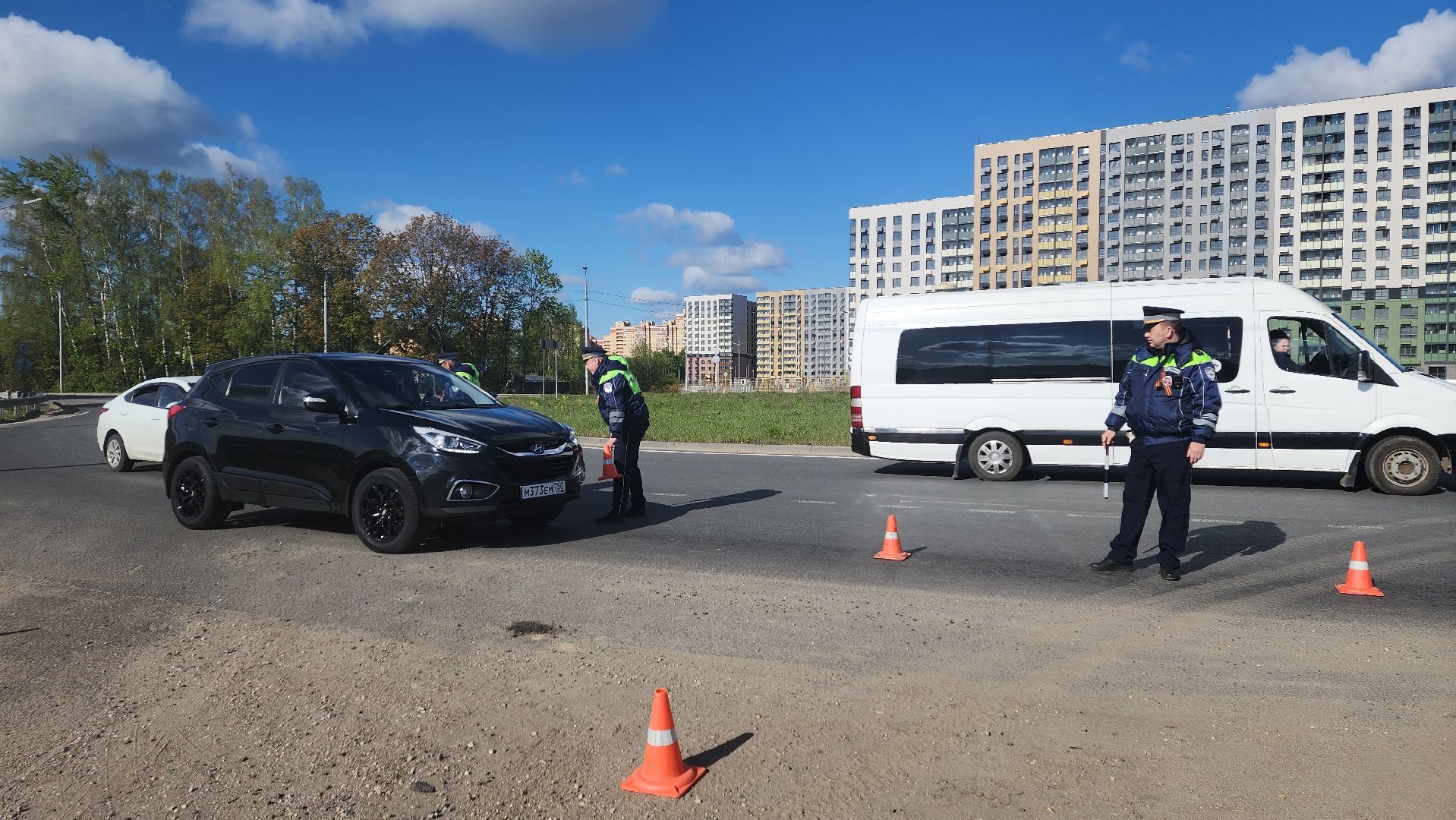 пушкино, госавтоинспекция, рейд детское кресло, рейд безопасности, 9 мая, георгиевская лента, световозвращатели,вертикалки,