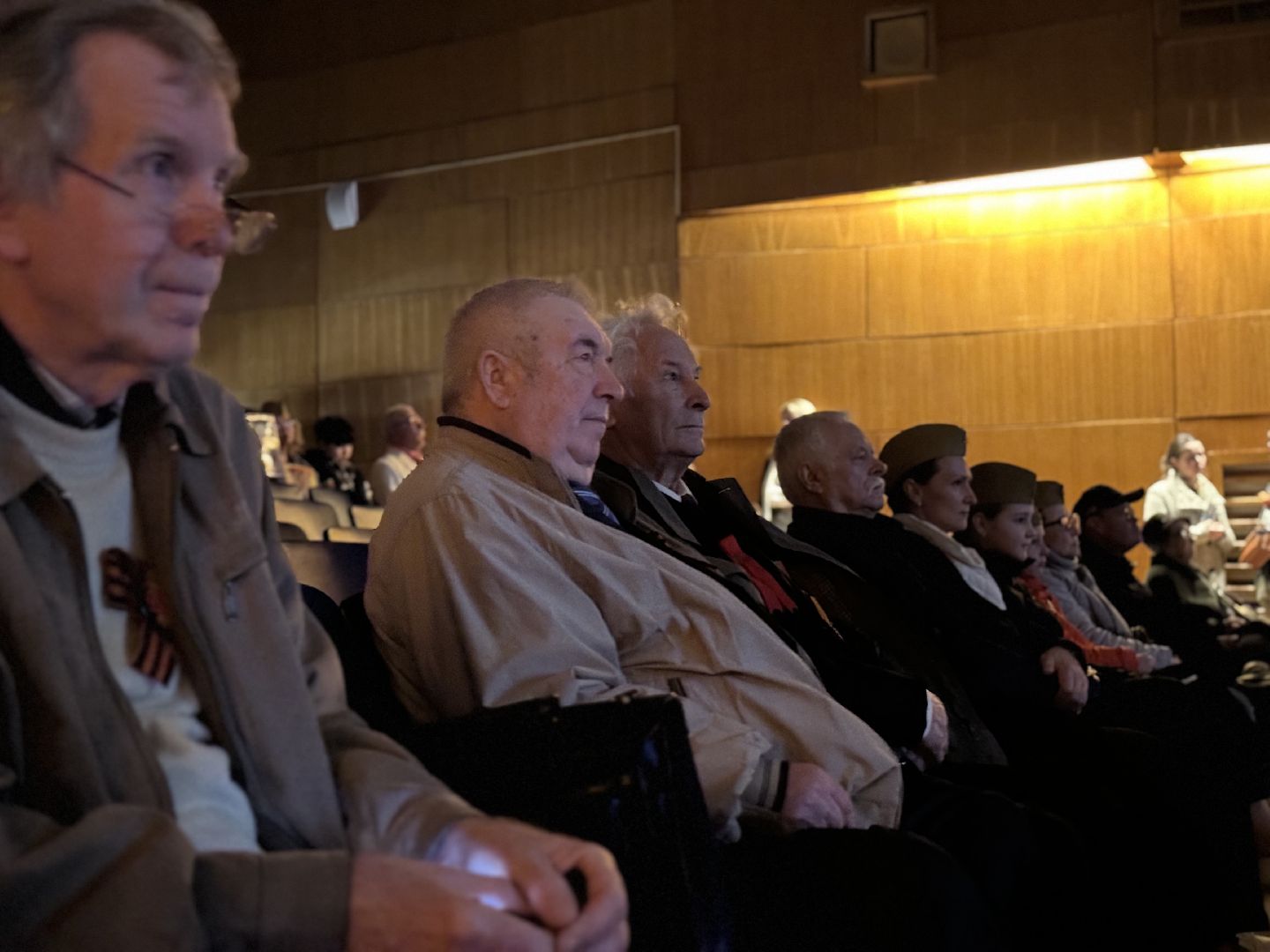 прямая трансляция парада, кинотеатр искра, ленинский городской округ,