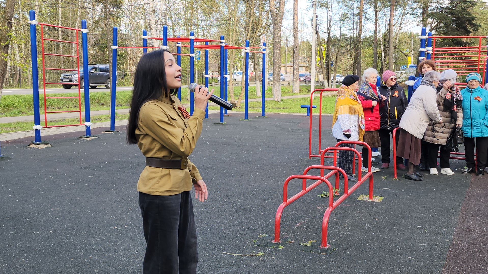 пушкинский округ, поселок,акция, песни победы, песни военных лет, жители,музыка под открытым небом,