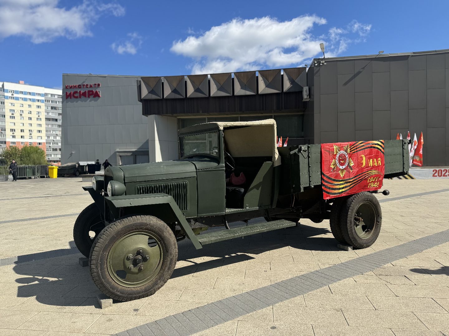 выставка военной техники, ленинский городской округ, кинотеатр искра, день победы,