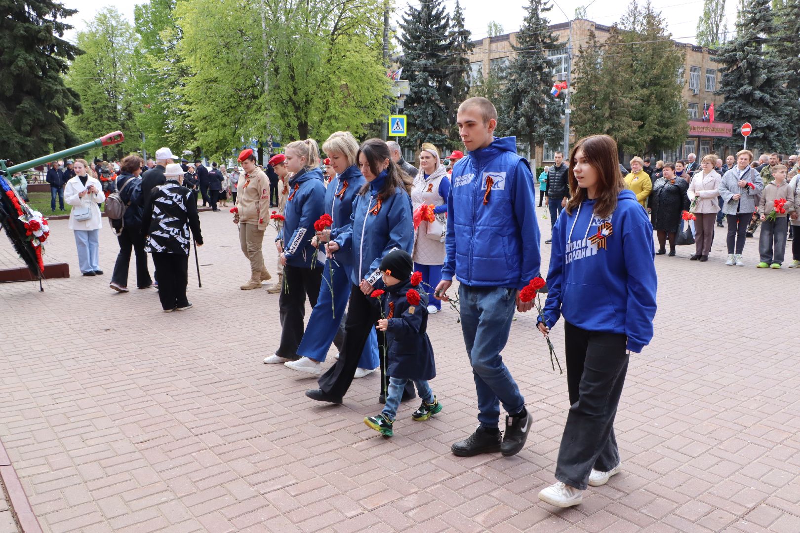 серебряные пруды, возложение, 9 мая, 80 лет победе,мемориал героям Великой Отечественной войны,