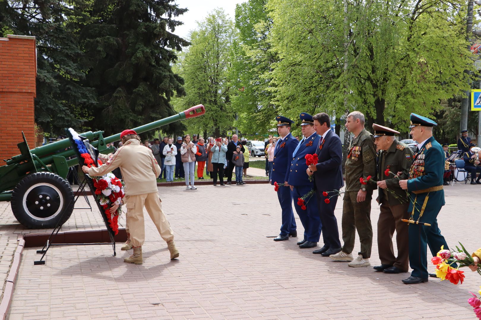 серебряные пруды, возложение, 9 мая, 80 лет победе,мемориал героям Великой Отечественной войны,