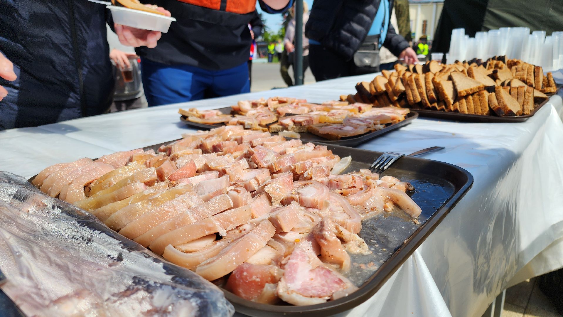 кашира, день победы, 9 мая, солдатская каша, раздача еды, праздник,