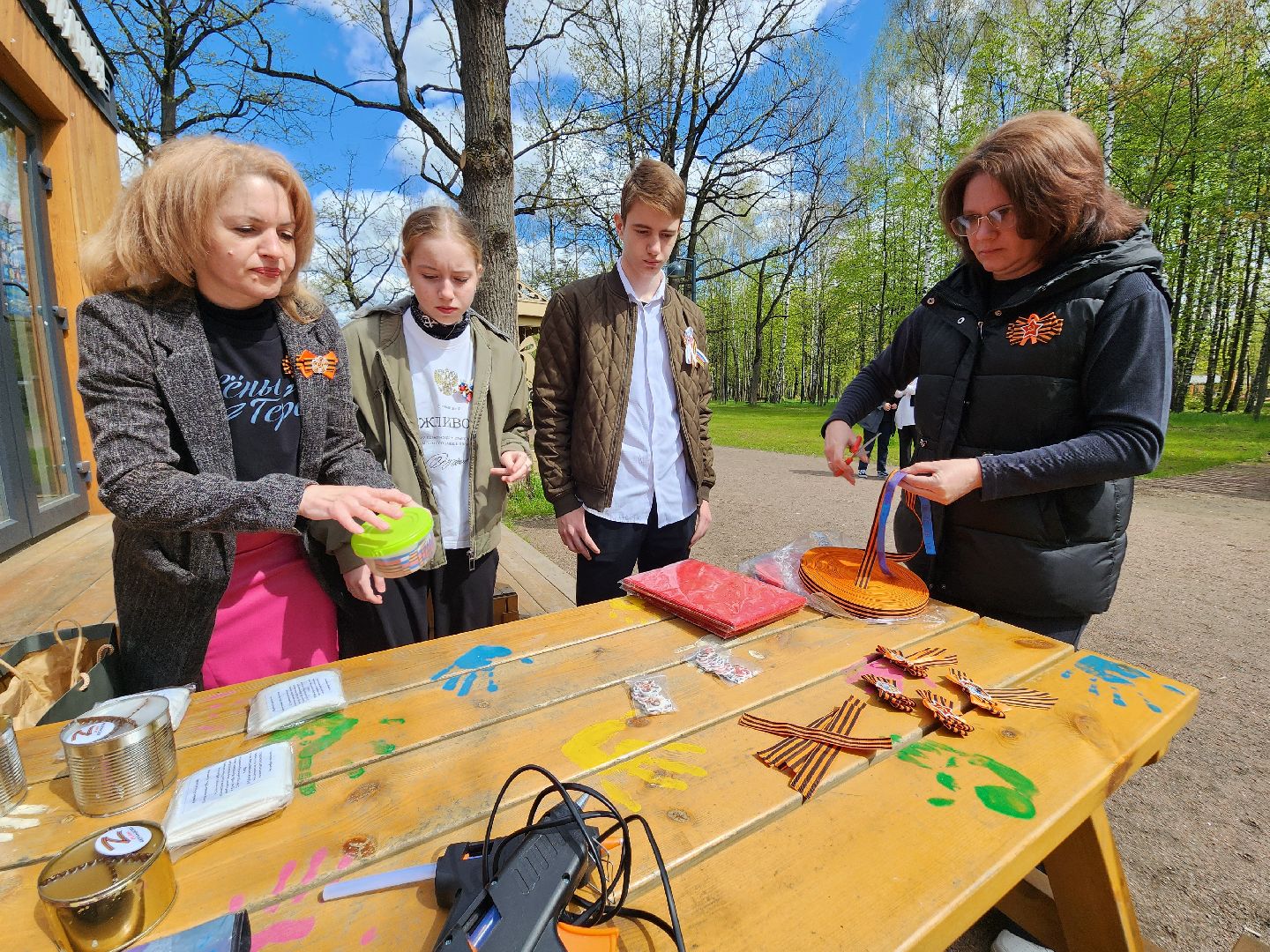 фрязино, 9 мая, концертная программа, песни военных лет, георгиевская лента,