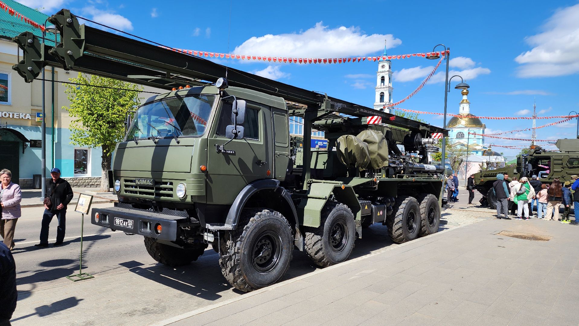 кашира, праздник , день победы, 9 мая, выставка военной техники,