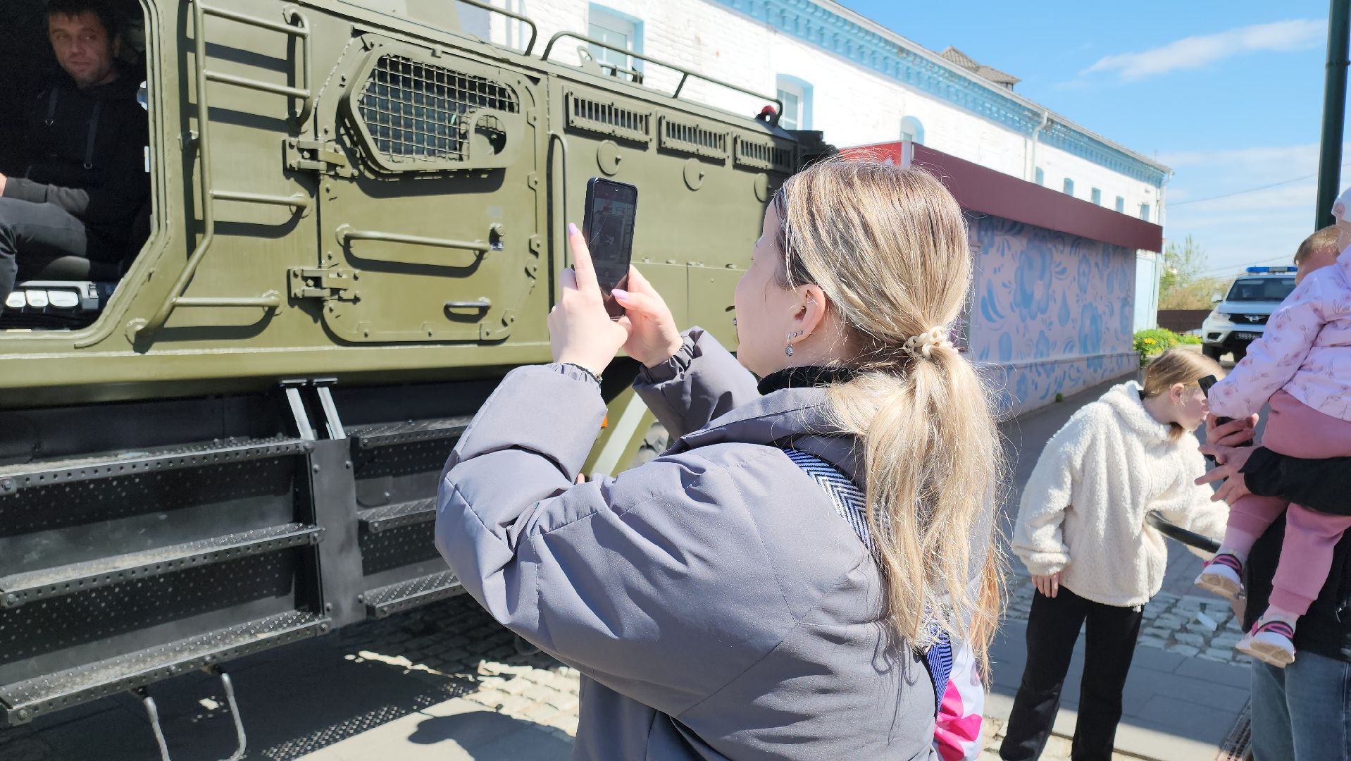 кашира, праздник , день победы, 9 мая, выставка военной техники,