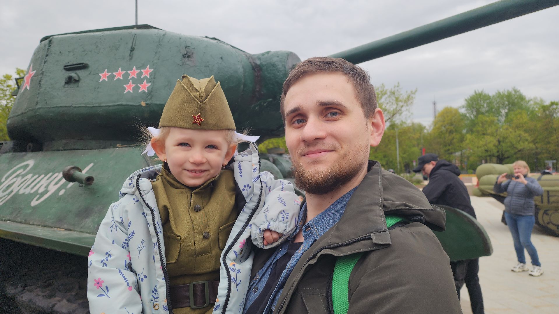 день победы, красногорск, выставка военной техники,