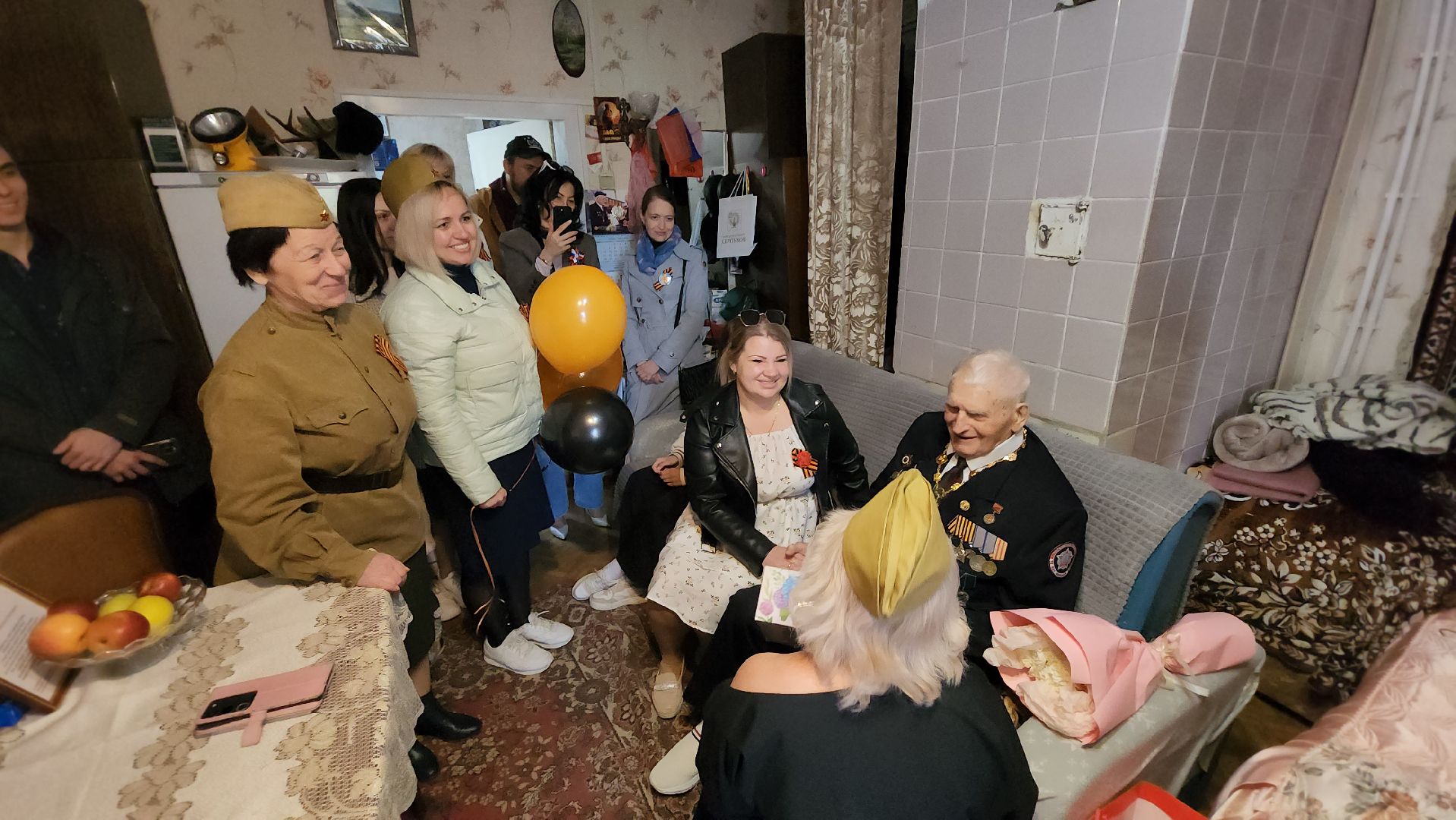 серпухов, ветеран вов николай козлов, юбилей победы, волонтеры серпухова,