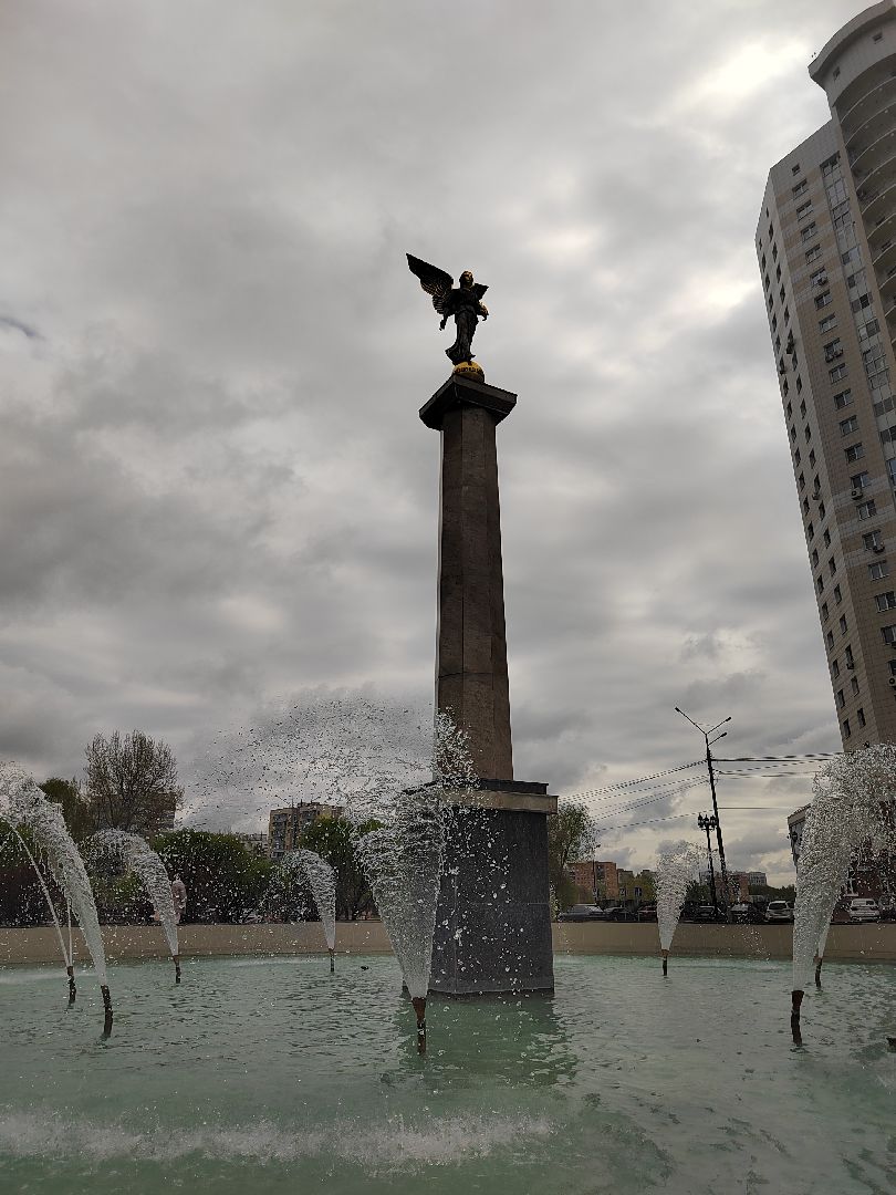 Пушкино, Пушкинский округ, фонтаны, памятник, жители, весна в Подмосковье