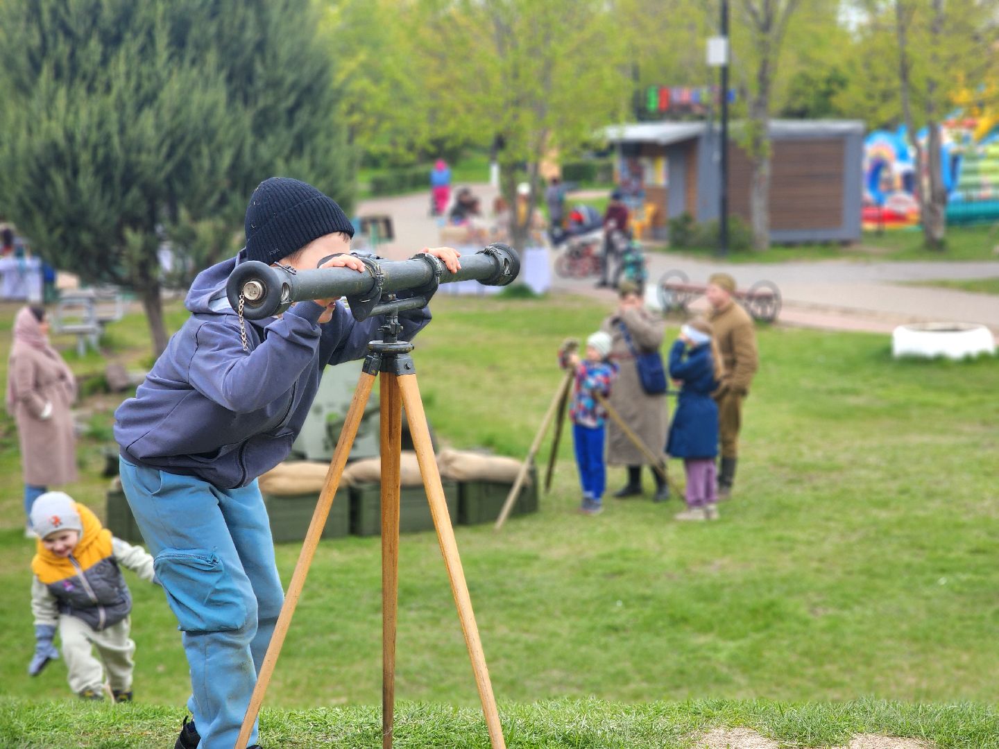 дубна, день победы, 80 лет победы, парк семейного отдыха, реконструкторы,