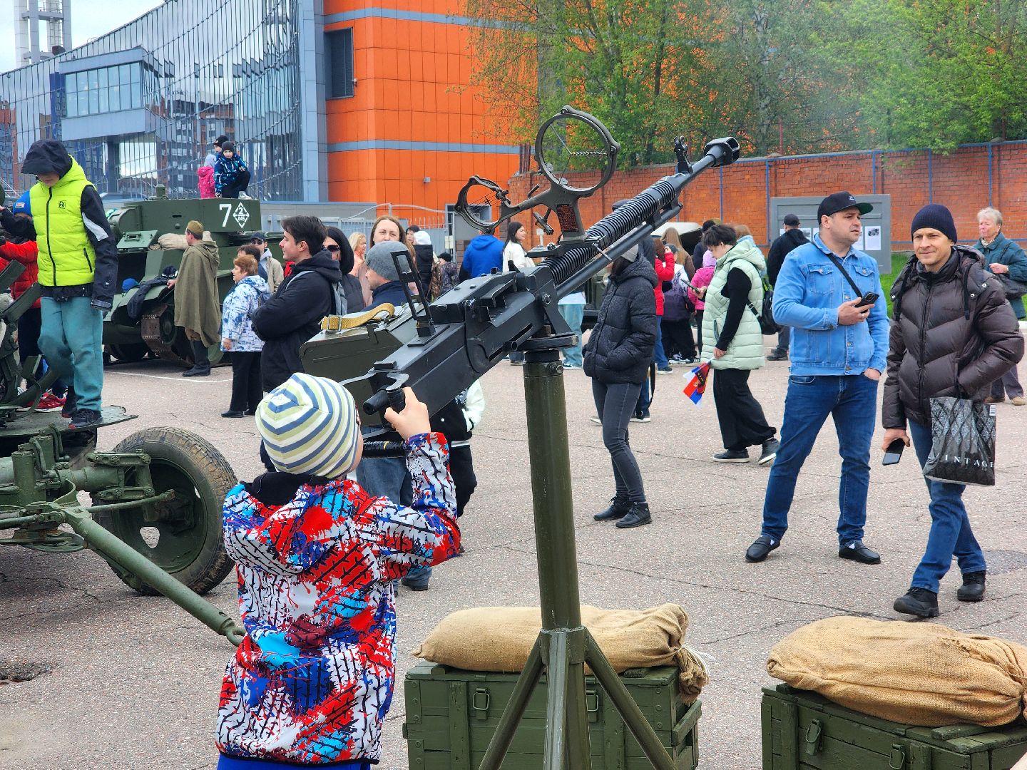 дубна, день победы, 80 лет победы, парк семейного отдыха, реконструкторы,