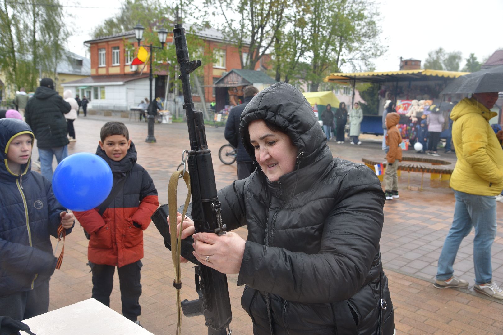 лотошино, день победы, мастер-класс, сборка автомата,