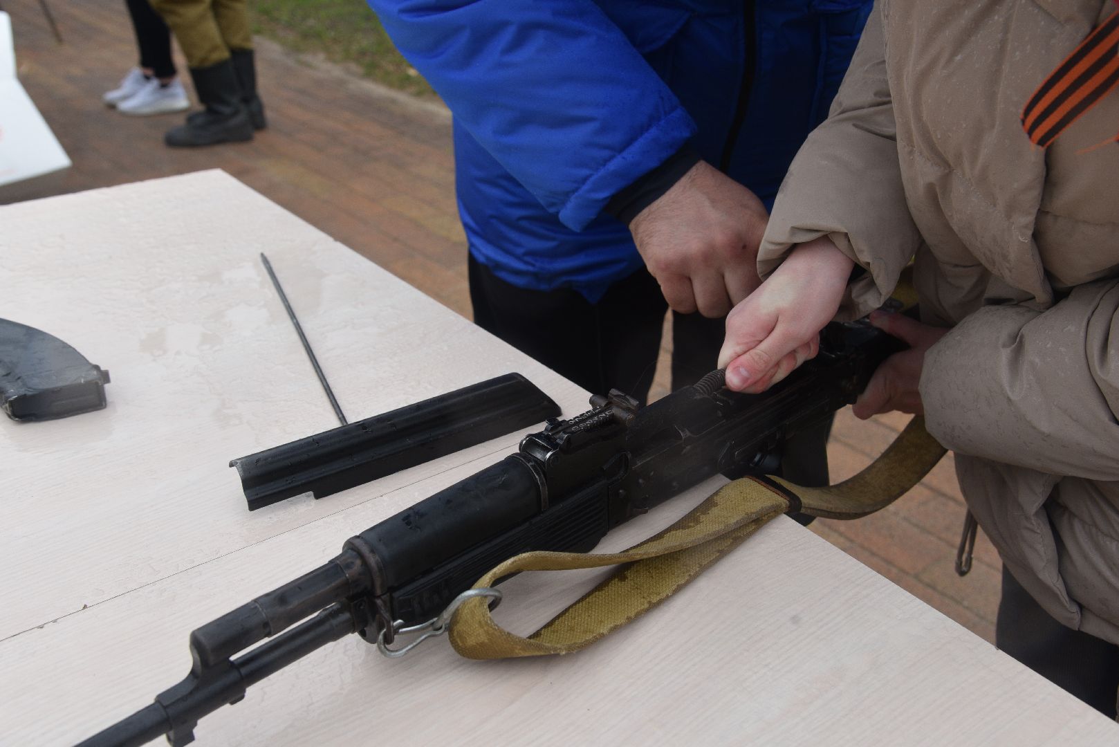 лотошино, день победы, мастер-класс, сборка автомата,