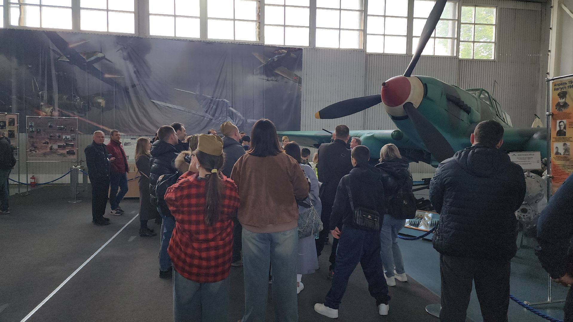 Выставка ко дню победы, Подвиг летчиков, музей авиации, монино,