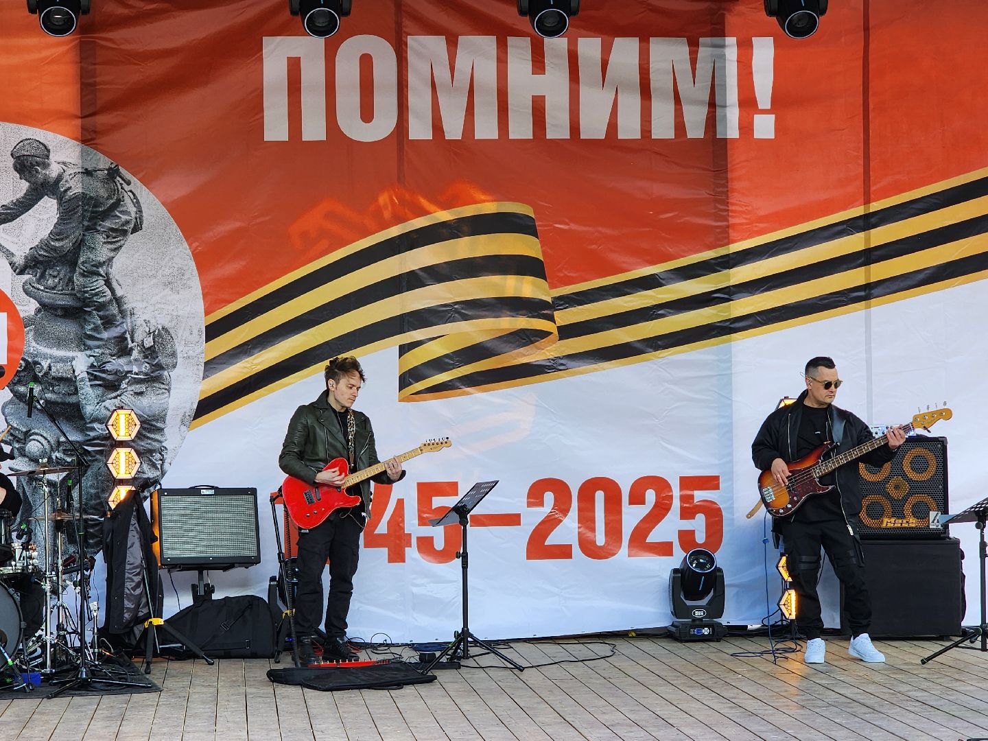 Чехов, городской парк, праздничная программа, культурно-массовые мероприятия, анимация, конкурсы, игры, песни и танцы, чтение стихов, концерт, мастер-классы, полевая кухня, фотозоны, День Победы,