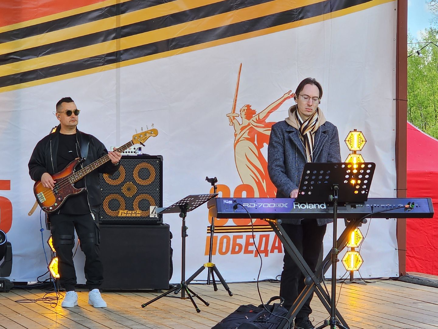 Чехов, городской парк, праздничная программа, культурно-массовые мероприятия, анимация, конкурсы, игры, песни и танцы, чтение стихов, концерт, мастер-классы, полевая кухня, фотозоны, День Победы,