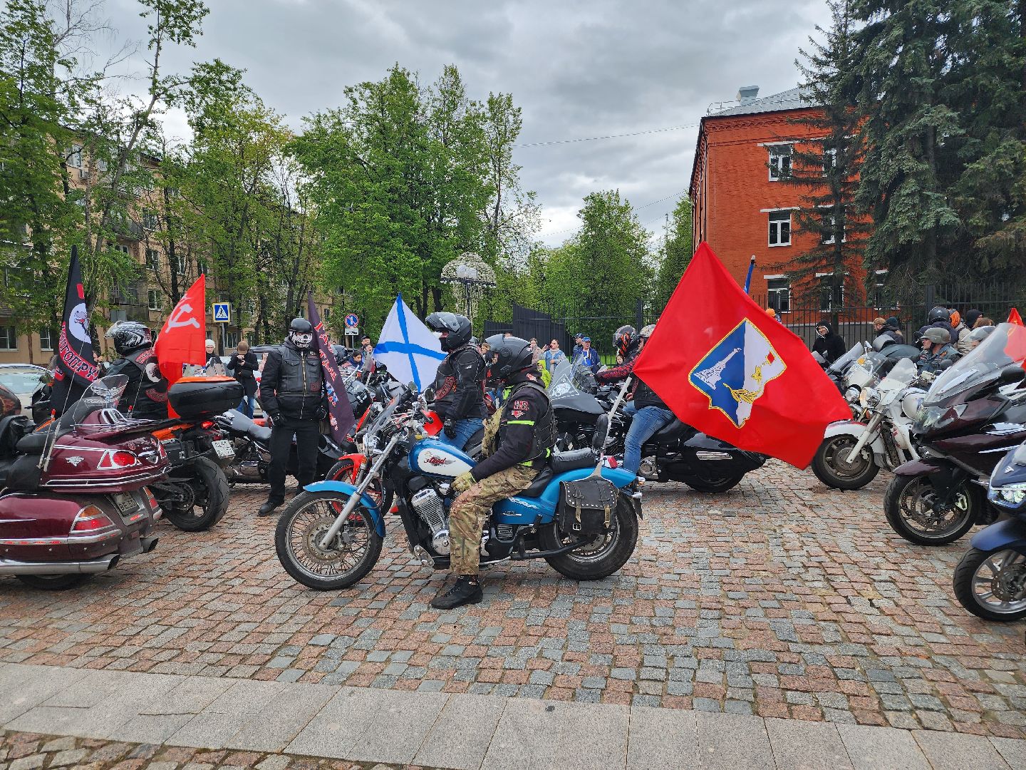 долгопрудный, день победы, знамя победы Долгопрудного, ночные волки, автомотопробег,
