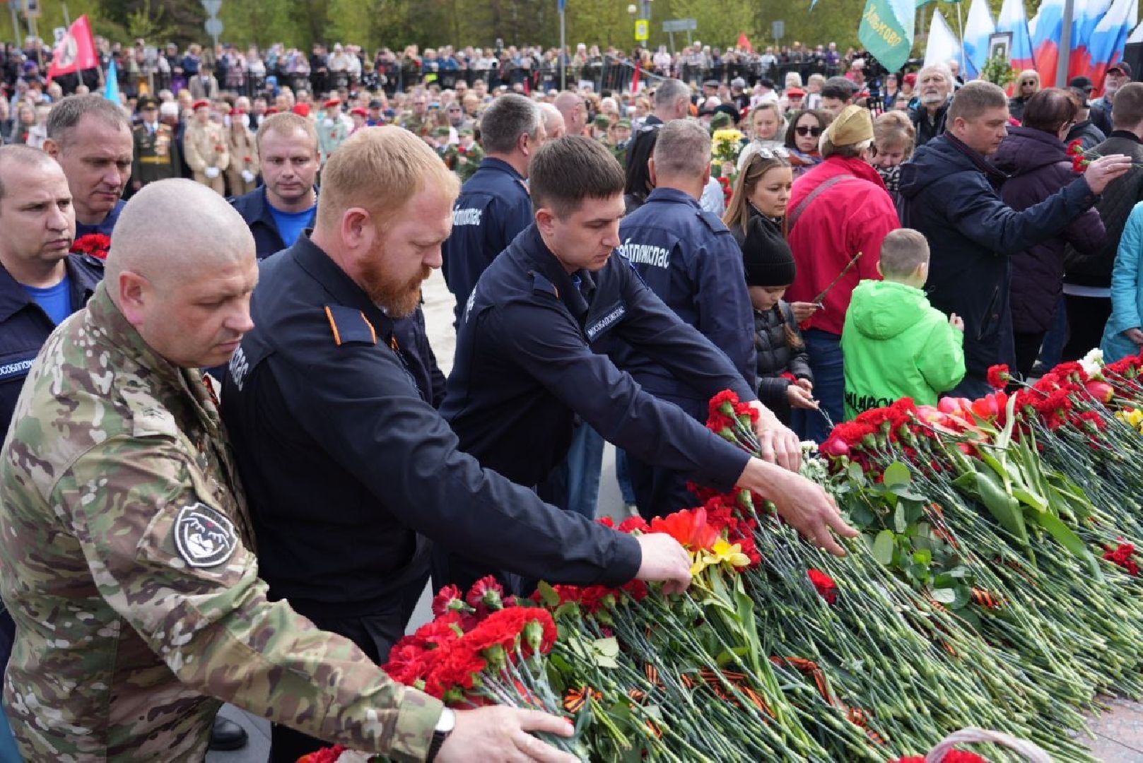 сергиев посад, сергиево-посадский городской округ, 9 мая, день победы , память, вечный огонь ,