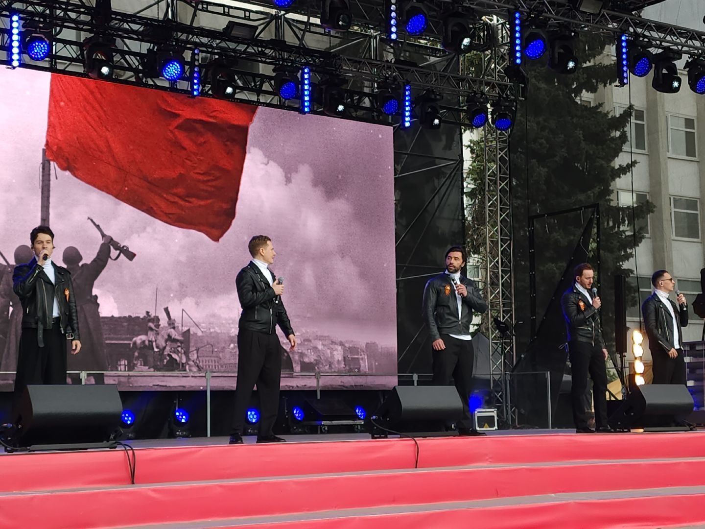сергиев посад, 9 мая, 80-летие победы, группа пятеро, концерт,