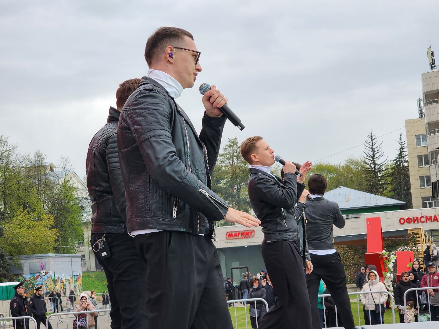 сергиев посад, 9 мая, 80-летие победы, группа пятеро, концерт,