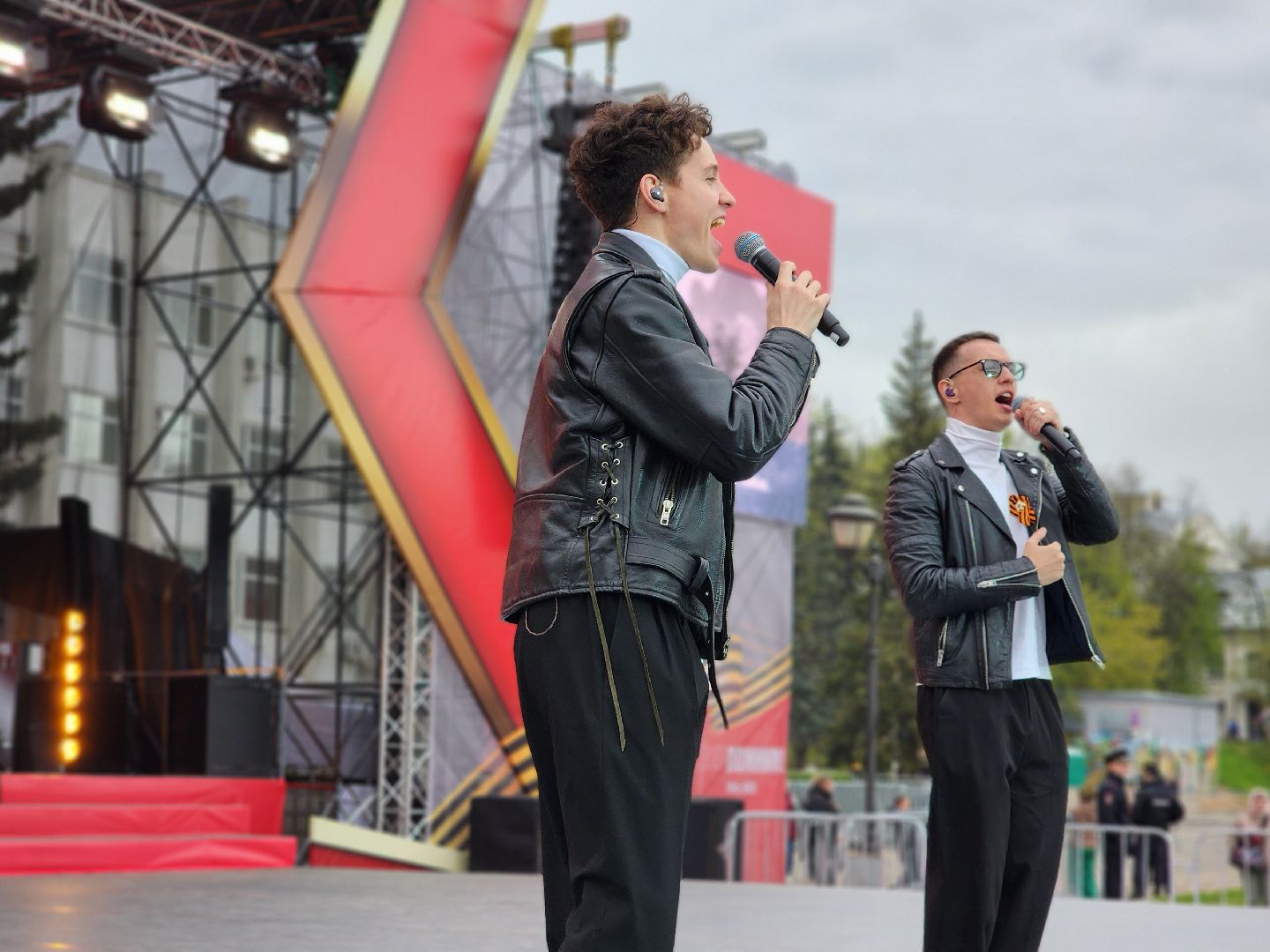 сергиев посад, 9 мая, 80-летие победы, группа пятеро, концерт,