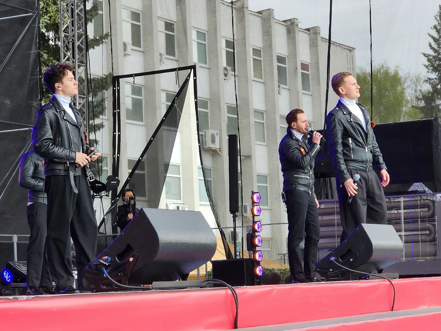 сергиев посад, 9 мая, 80-летие победы, группа пятеро, концерт,