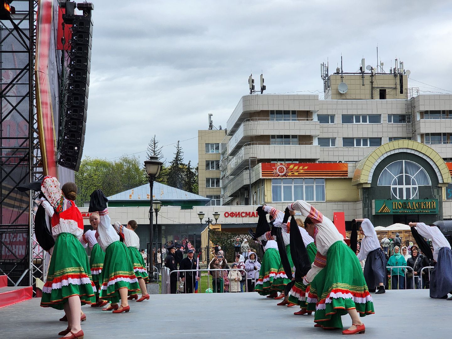 сергиев посад, 9 мая, 80-летие победы, группа пятеро, концерт,