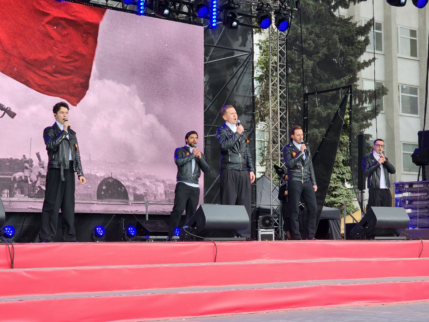 сергиев посад, 9 мая, 80-летие победы, группа пятеро, концерт,