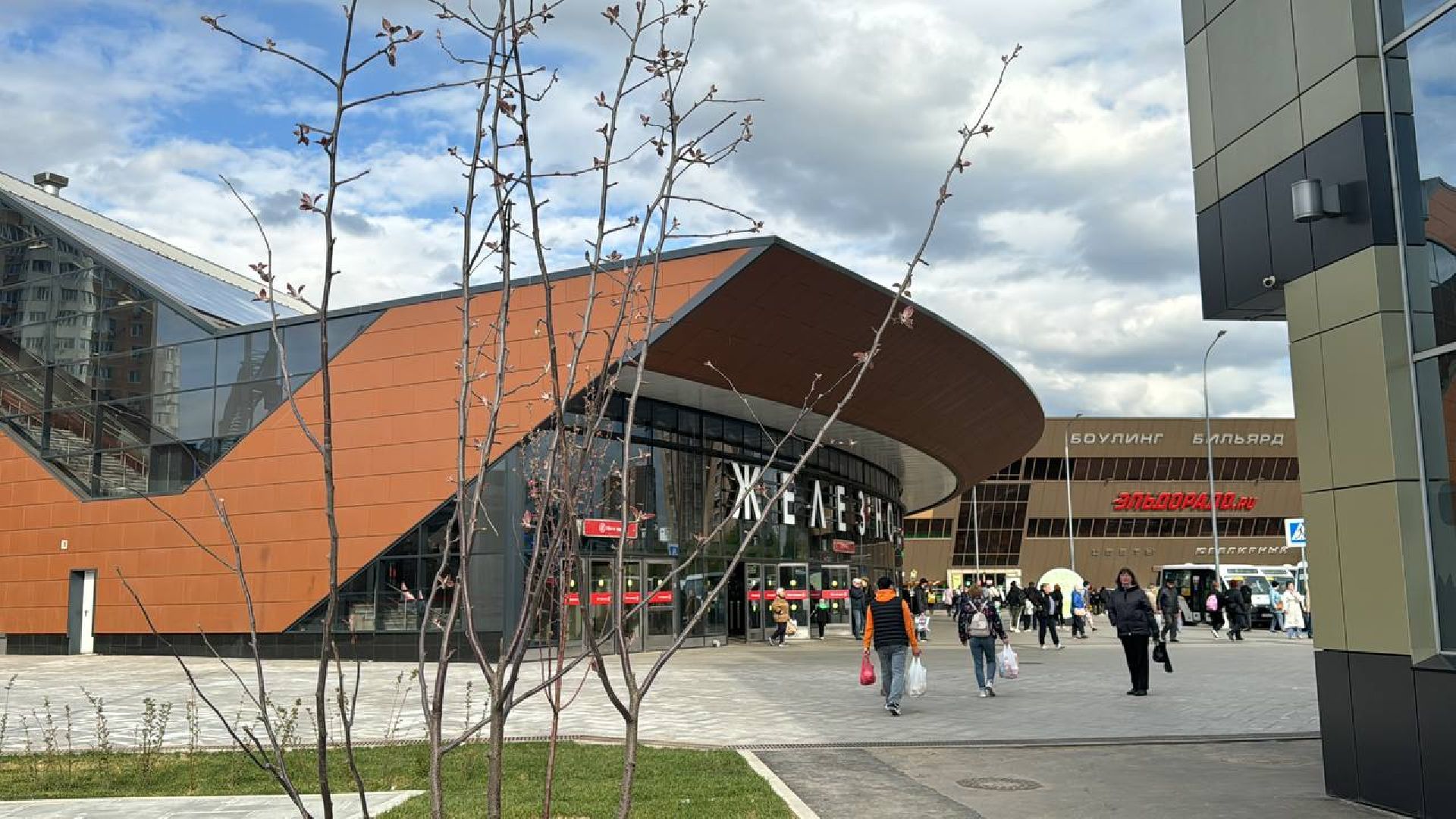 сквер, станция железнодорожная, 80-летие великой победы,